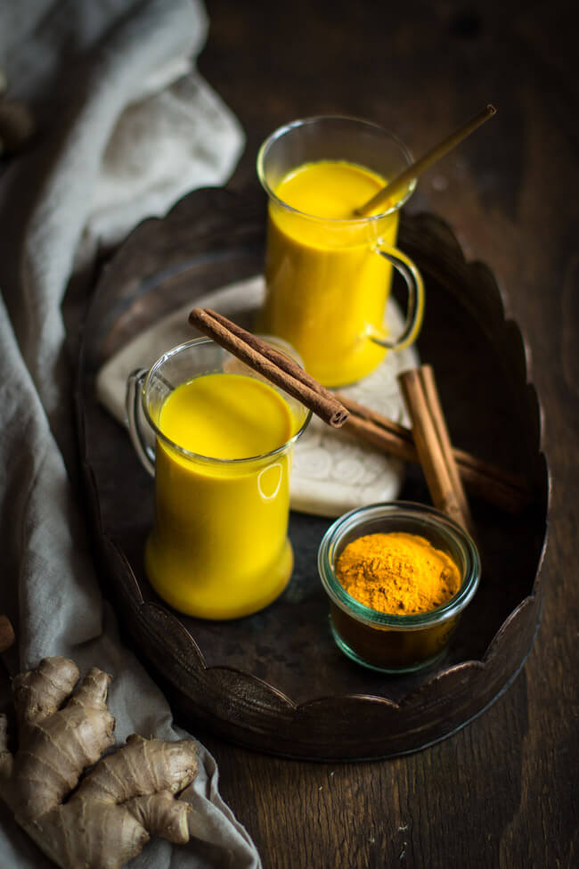 golden milk gewürzmischung kurkuma latte indisch ayurveda gesund vegan kokosmilch