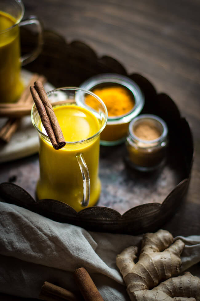 golden milk gewürzmischung kurkuma latte indisch ayurveda gesund vegan kokosmilch