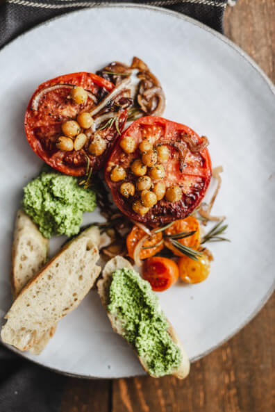 Geröstete Tomaten Mit Rucolapesto Und Kichererbsen - Foodundco.de