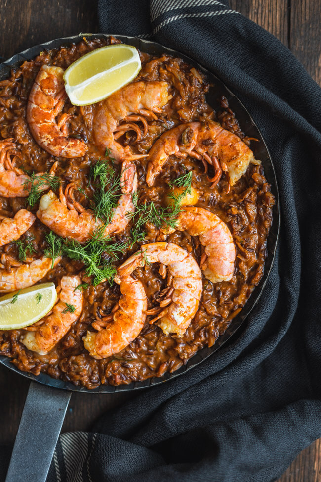 Paella mit Gemüse und Garnelen - foodundco.de