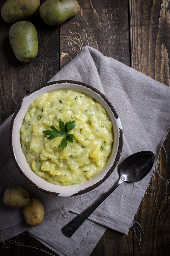Fränkischer Kartoffelsalat Essig und Öl vegan Bayerisch Liebstöckel Maggikraut einfach schnell