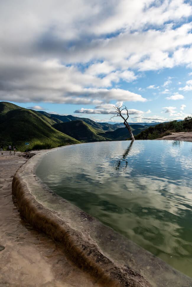 Oaxaca de Juaréz Mexiko Hierve el Agua Wasserfall Sehenswürdigkeit natürlicher Pool heiße Quellen