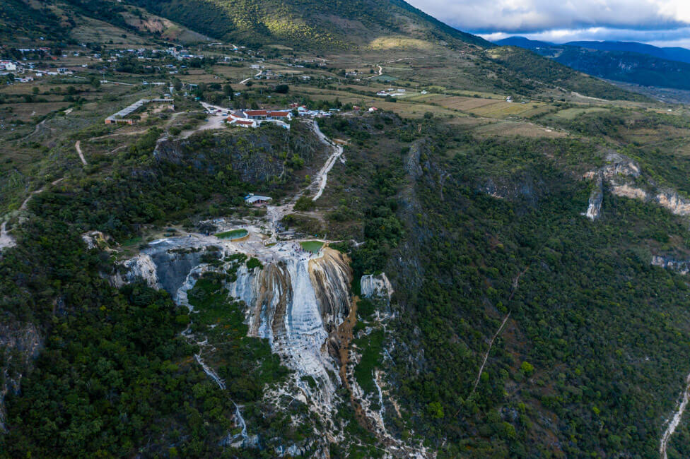 Oaxaca de Juaréz Mexiko Hierve el Agua Wasserfall Sehenswürdigkeit natürlicher Pool heiße Quellen
