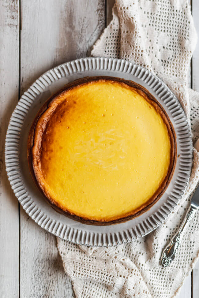 Der perfekte Käsekuchen cremig Cheesecake Kuchen backen einfach Tipps und Tricks Schritt für Schritt erklärt Sonntagskuchen ohne Aroma ohne Puddingpulver
