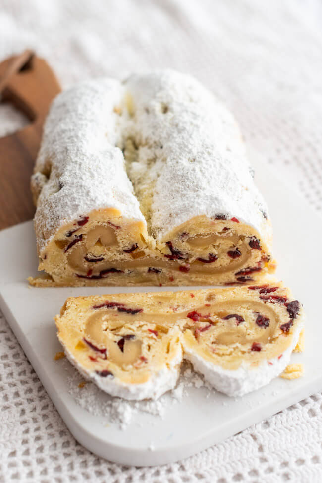 Marzipan-Stollen mit Cranberries